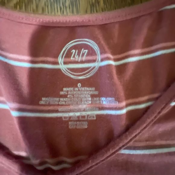 Maurices 24/7 tee - Picture 2 of 2